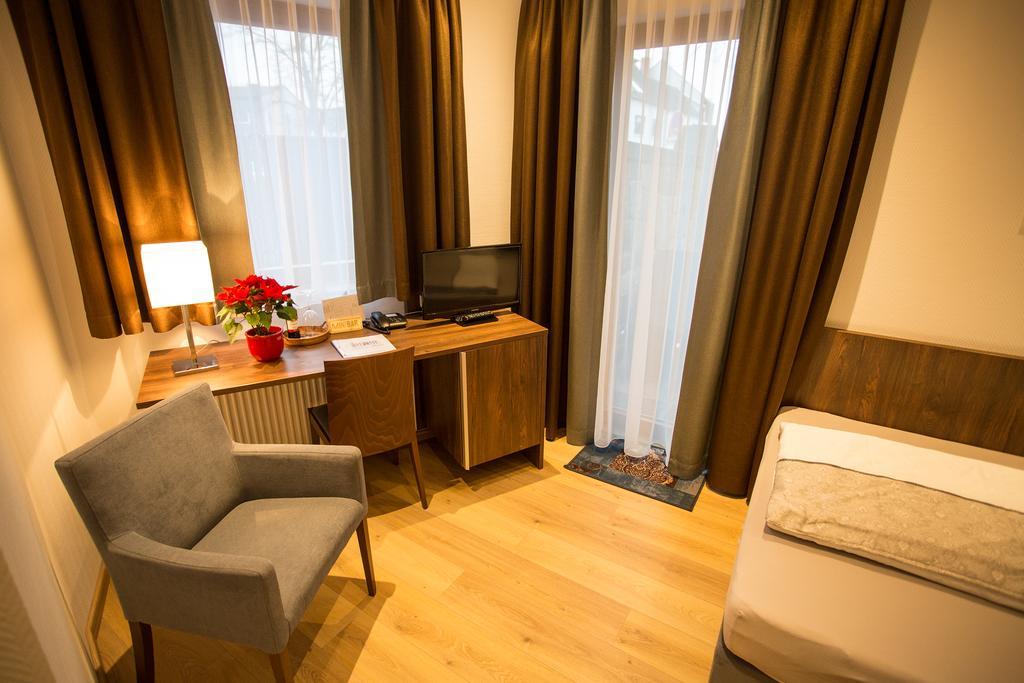 Hotel Am Palais غيلنهاوزن المظهر الخارجي الصورة